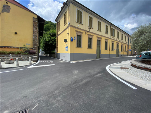 Terminati i lavori di asfaltatura di Piazza Martiri e via P. Lanati